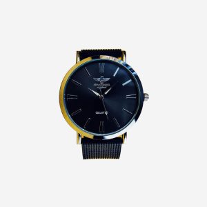 Reloj Allure negro.