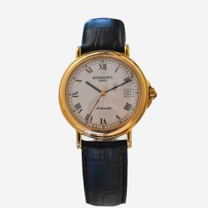 Reloj Noorin con anillo de oro.